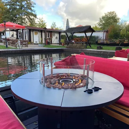 아파트 Bei Der Kahnfaehrfrau Mit Neuem Innenhof Garten *