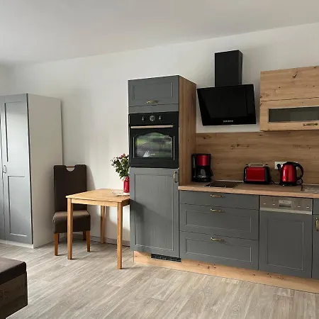 Apartment Bei Der Kahnfährfrau Mit Neuem Innenhof Garten