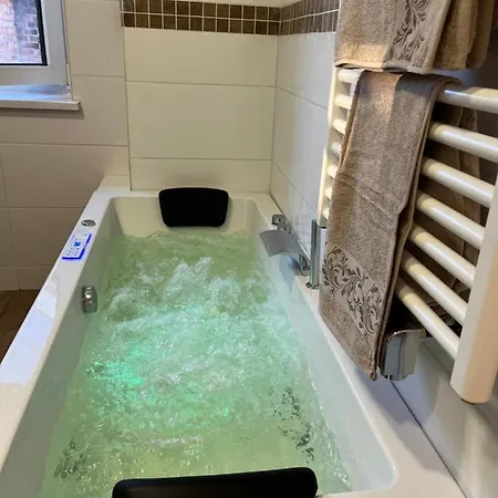 Apartment Bei Der Kahnfährfrau Mit Neuem Innenhof Garten Lübben
