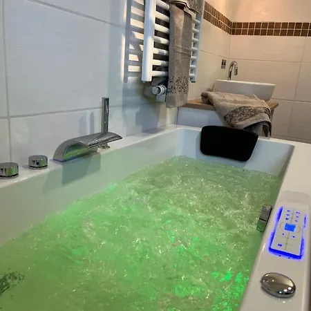 Bei Der Kahnfährfrau Mit Neuem Innenhof Garten Lübben